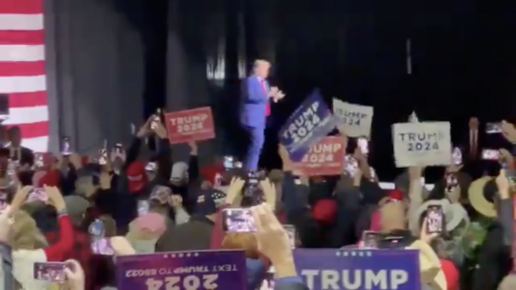 Trump Packs 19,000 Person Arena At Massive Nevada Rally [WATCH] - The ...