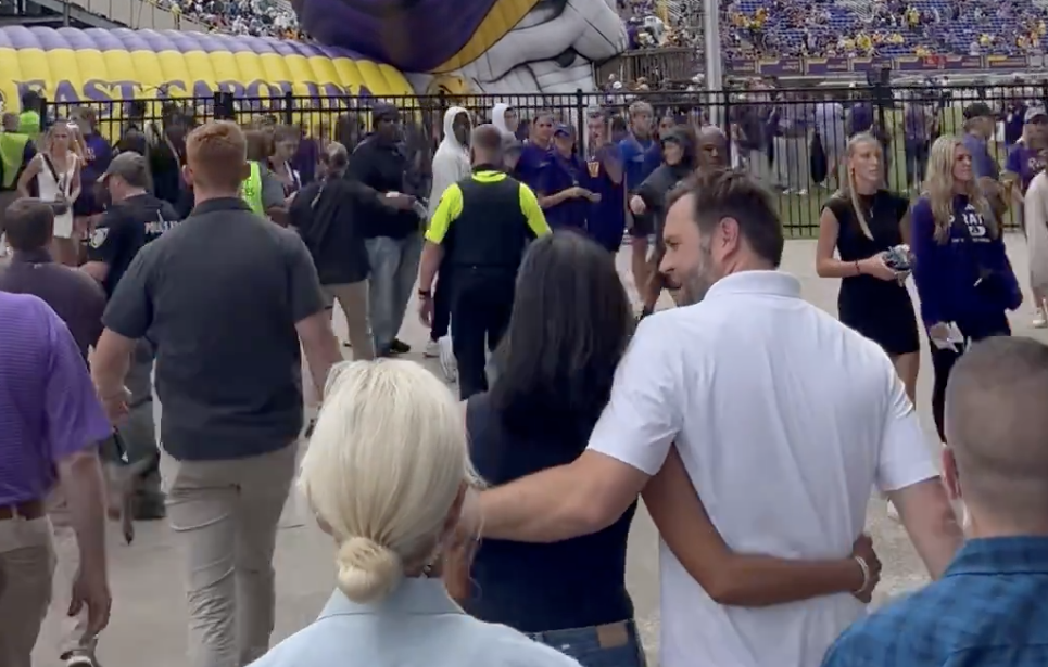 WATCH Vance And His Family Get Awesome Reception At College Football