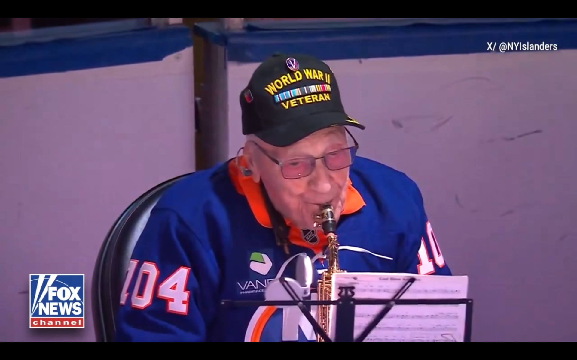 WATCH: 104-year-old World War II Veteran Wows Ice Hockey Fans By ...