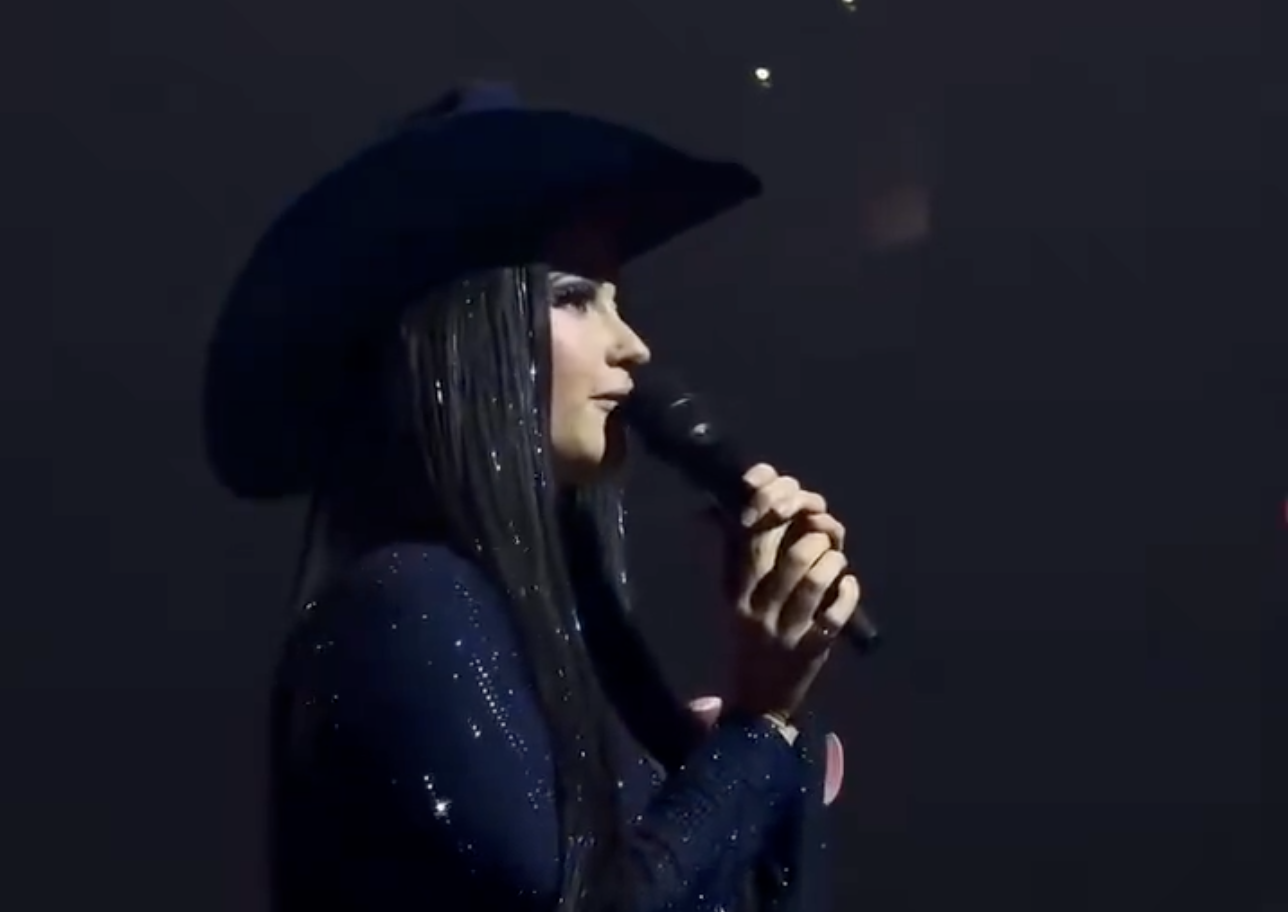 “I’m Deporting Musgraves from All My Music Playlists”: Country “Star” Gets Walloped by Boycott Threats after Anti-ICE Rant
